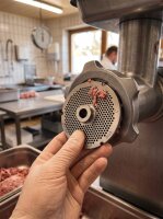 WOLFCUT | Stainless steel meat grinder plates for size 32...